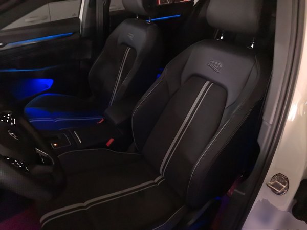 Volkswagen Golf 2021, 51100 км, за 15688 USD - фото 14