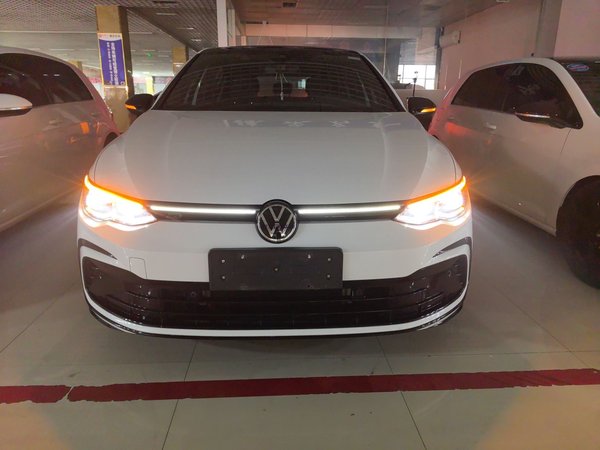 Volkswagen Golf 2021 280TSI DSG R-Line, 2021 года