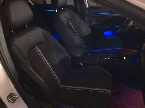 Volkswagen Golf 2021, 51100 км, за 15688 USD - фото 24