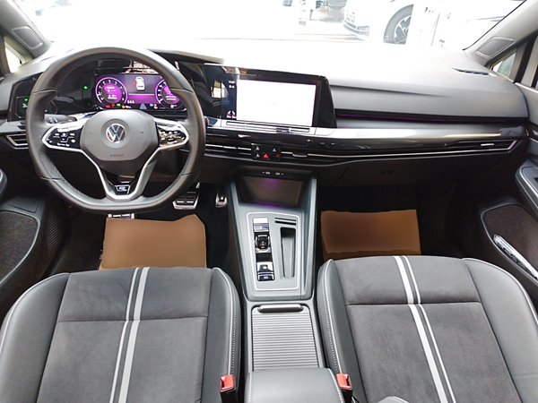 Volkswagen Golf 2021, 62800 км, за 14242 USD - фото 13