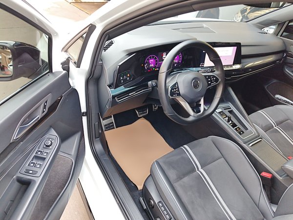 Volkswagen Golf 2021, 62800 км, за 14242 USD - фото 19