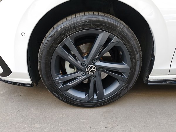 Volkswagen Golf 2021, 62800 км, за 14242 USD - фото 8