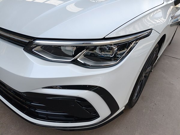 Volkswagen Golf 2021, 62800 км, за 14242 USD - фото 9