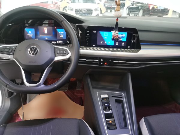 Volkswagen Golf 2021, 63200 км, за 15071 USD - фото 20