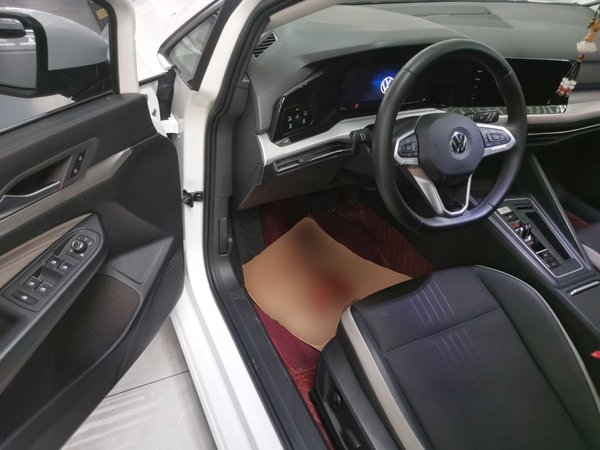 Volkswagen Golf 2021, 63200 км, за 15071 USD - фото 21