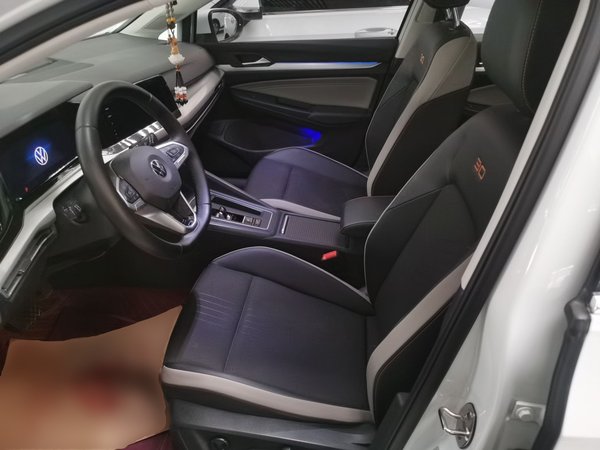 Volkswagen Golf 2021, 63200 км, за 15071 USD - фото 16