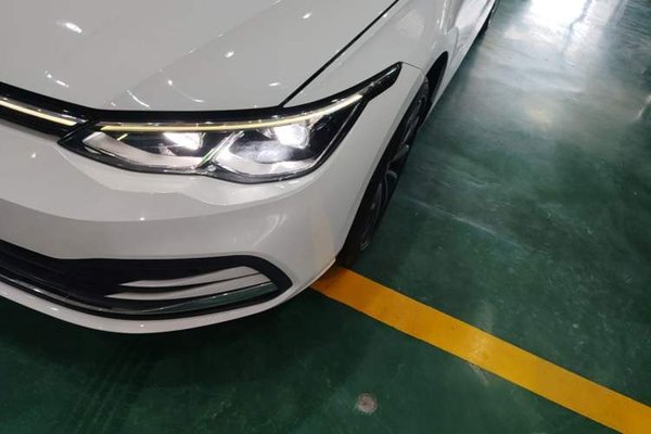 Volkswagen Golf 2021, 65600 км, за 14879 USD - фото 9