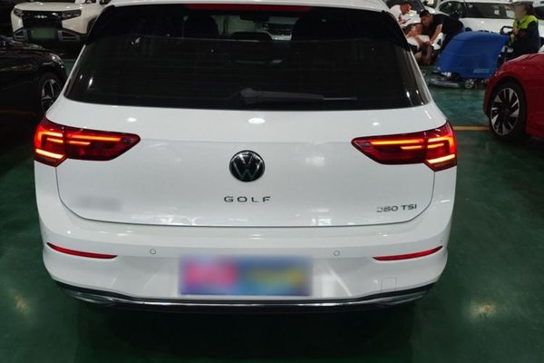 Volkswagen Golf 2021, 65600 км, за 14879 USD