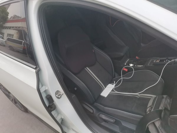 Volkswagen Golf 2021, 74500 км, за 15278 USD - фото 23