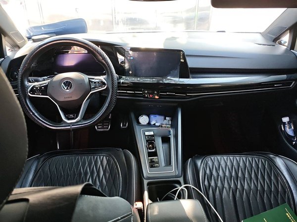 Volkswagen Golf 2021, 77000 км, за 15264 USD - фото 12