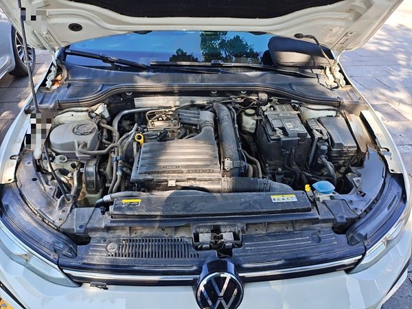 Volkswagen Golf 2021, 77000 км, за 15264 USD - фото 10