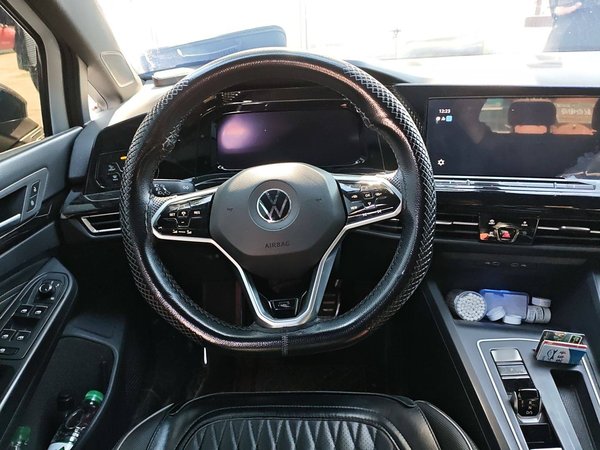 Volkswagen Golf 2021 280TSI DSG R-Line, 2021 года