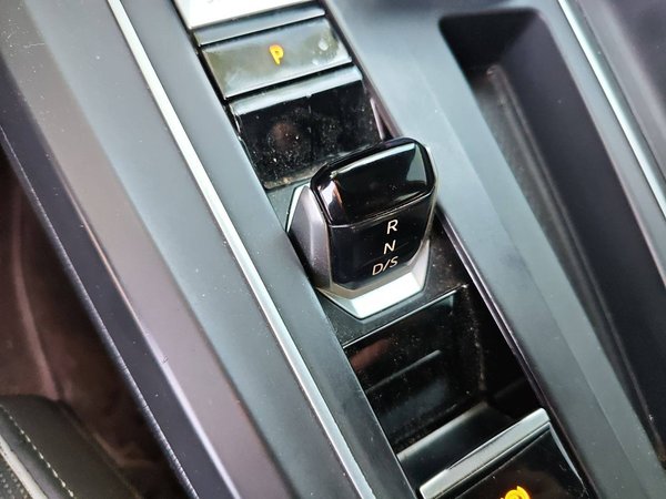 Volkswagen Golf 2021, 77000 км, за 15264 USD - фото 6