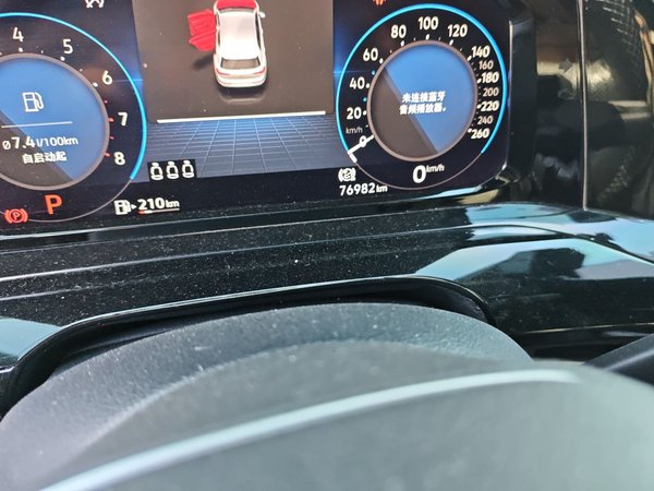 Volkswagen Golf 2021, 77000 км, за 15264 USD