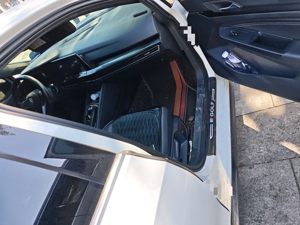 Volkswagen Golf 2021, 77000 км, за 15264 USD - фото 19