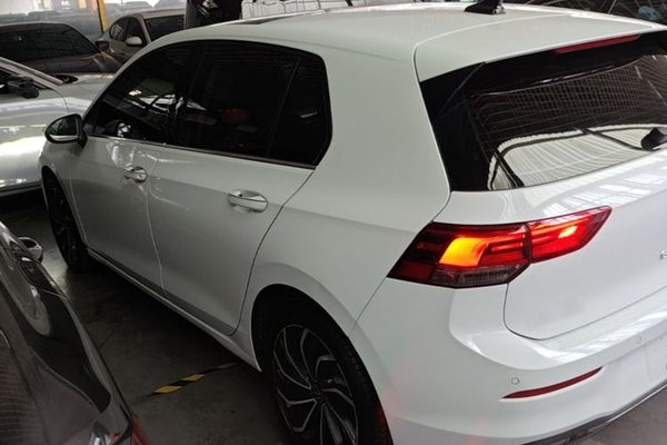Volkswagen Golf 2021, 81300 км, за 13330 USD - фото 7