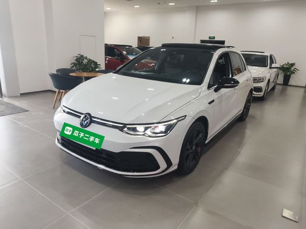 Volkswagen Golf · 2021 год