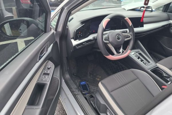 Volkswagen Golf 2023, 11600 км, за 16999 USD - фото 19