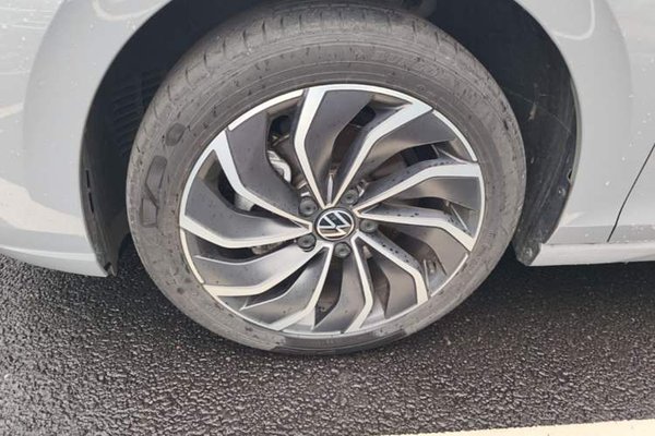 Volkswagen Golf 2023, 11600 км, за 16999 USD - фото 8