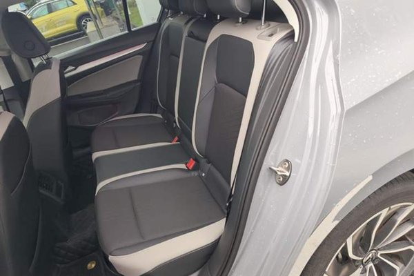 Volkswagen Golf 2023, 11600 км, за 16999 USD - фото 20