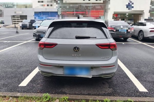 Volkswagen Golf 2023, 11600 км, за 16999 USD