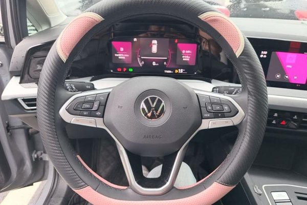 Volkswagen Golf 2023, 11600 км, за 16999 USD - фото 14