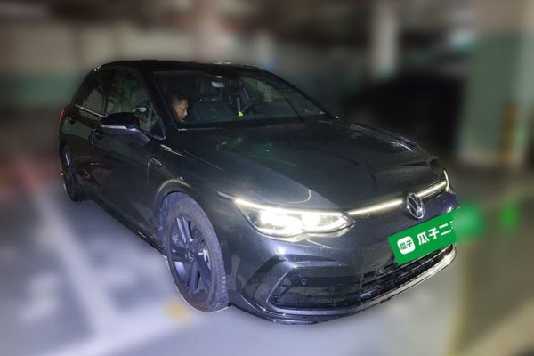 Volkswagen Golf 2023, 11800 км, за 15262 USD