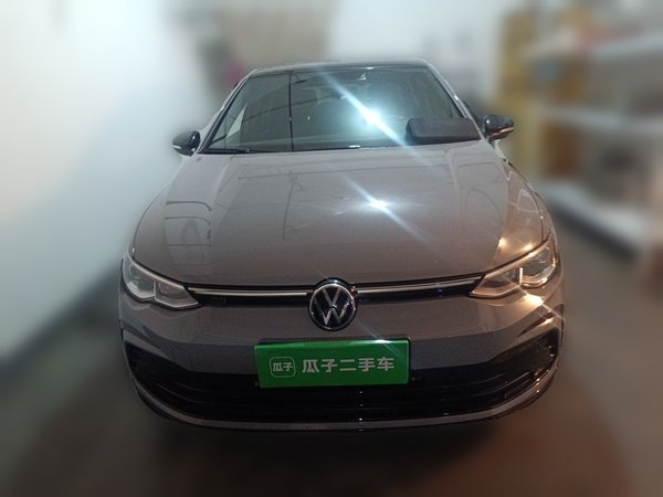 Volkswagen Golf 2023, 6700 км, за 16914 USD