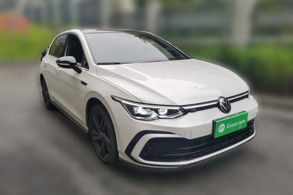 Volkswagen Golf 2023, 17100 км, за 20993 USD
