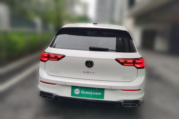 Volkswagen Golf 2023, 17100 км, за 20993 USD