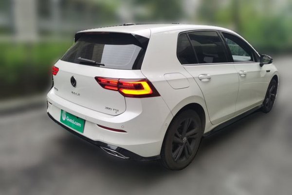 Volkswagen Golf 2023, 17100 км, за 20993 USD - фото 6