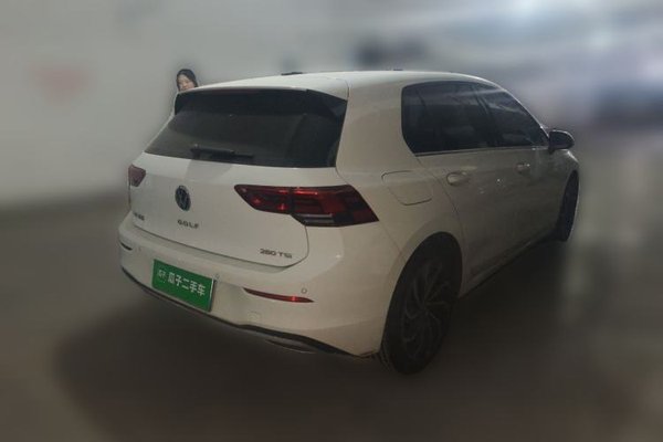 Volkswagen Golf 2023, 17900 км, за 14756 USD - фото 6