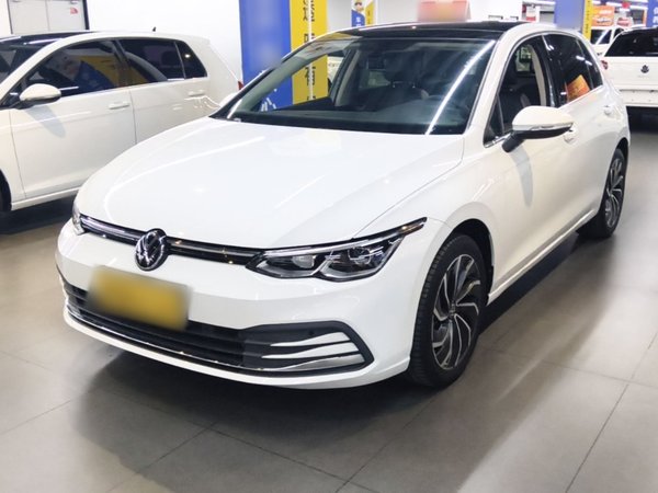 Volkswagen Golf · 2023 год
