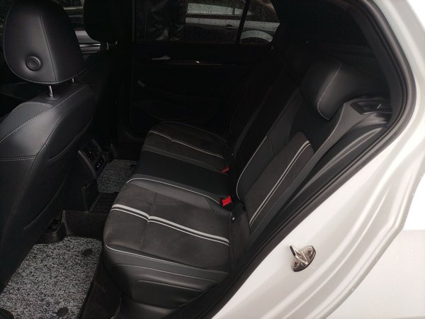 Volkswagen Golf 2023, 50199 км, за 17347 USD - фото 20