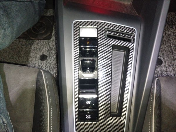 Volkswagen Golf 2023, 50199 км, за 17347 USD - фото 17