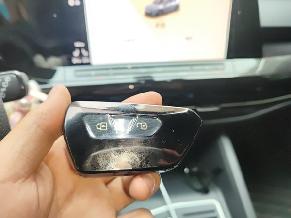 Volkswagen Golf 2023, 9800 км, за 18969 USD - фото 17