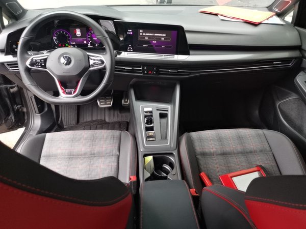 Volkswagen Golf GTI 2021, 67400 км, за 20958 USD - фото 13
