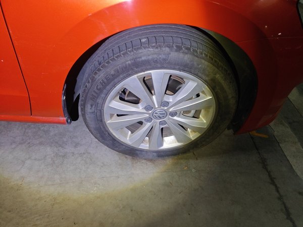 Volkswagen Golf Sportsvan 2016, 71900 км, за 6690 USD