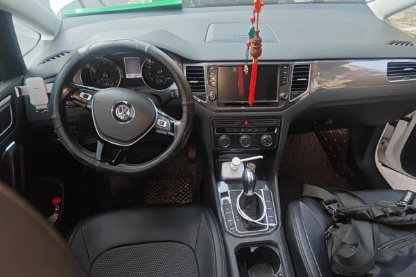 Volkswagen Golf Sportsvan 2016, 61500 км, за 7628 USD - фото 10