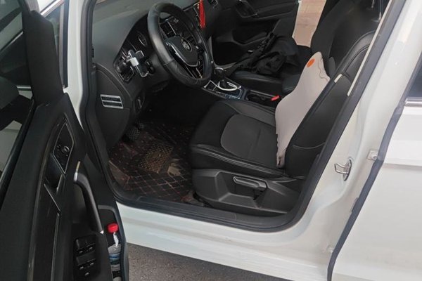 Volkswagen Golf Sportsvan 2016, 61500 км, за 7628 USD - фото 17
