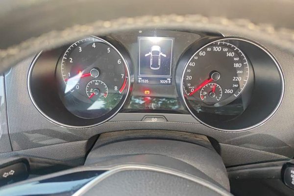 Volkswagen Golf Sportsvan 2016, 61500 км, за 7628 USD - фото 12