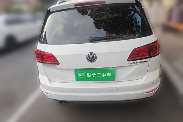 Volkswagen Golf Sportsvan 2016, 61500 км, за 7628 USD