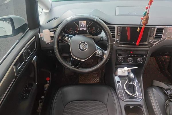 Volkswagen Golf Sportsvan 2016, 61500 км, за 7628 USD - фото 11
