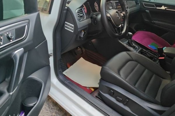 Volkswagen Golf Sportsvan 2016, 67500 км, за 8195 USD - фото 17