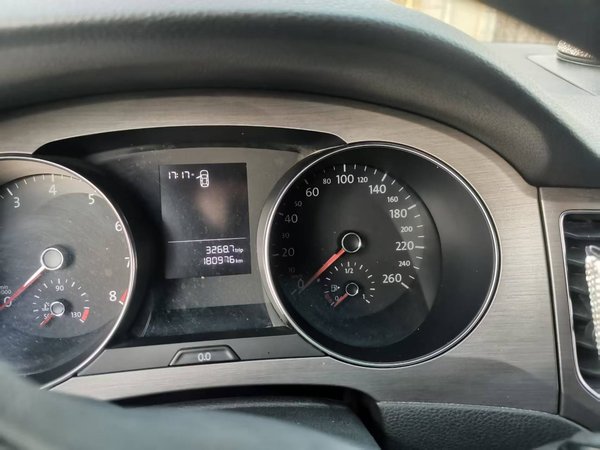 Volkswagen Golf Sportsvan 2016, 180900 км, за 7311 USD - фото 10