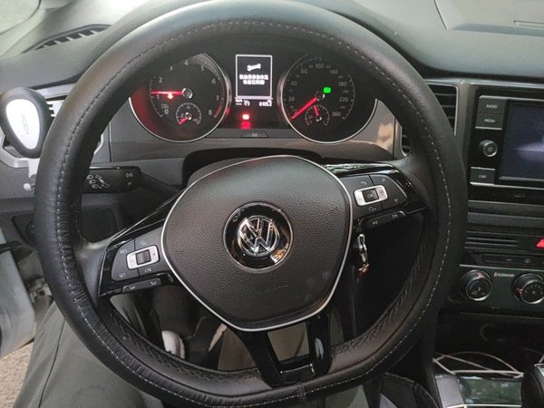 Volkswagen Golf Sportsvan 2018, 31800 км, за 9999999 USD - фото 11