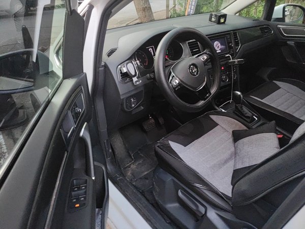Volkswagen Golf Sportsvan 2018, 31800 км, за 9999999 USD - фото 17