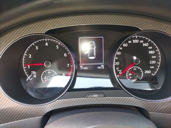 Volkswagen Golf Sportsvan 2019, 71100 км, за 8582 USD - фото 12