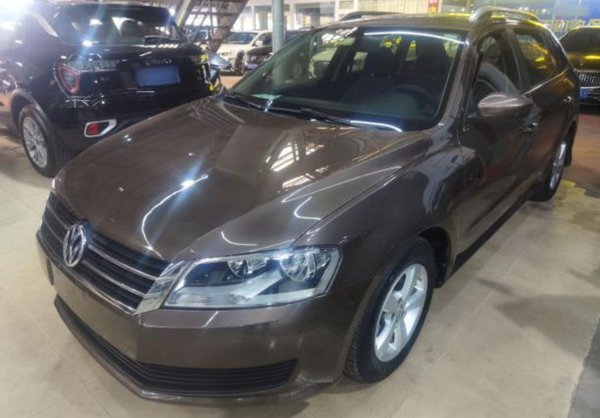 Volkswagen Gran Lavida 2013 1.6L Automatic Fashion Model