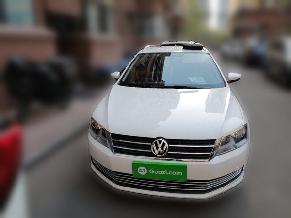 Volkswagen Gran Lavida 2013, 154100 км, за 4832 USD